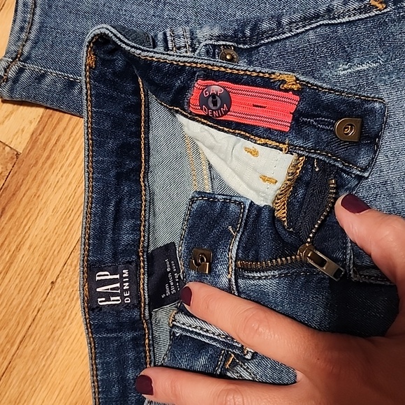 Girls Gap Jeans Size 5 - Picture 3 of 9